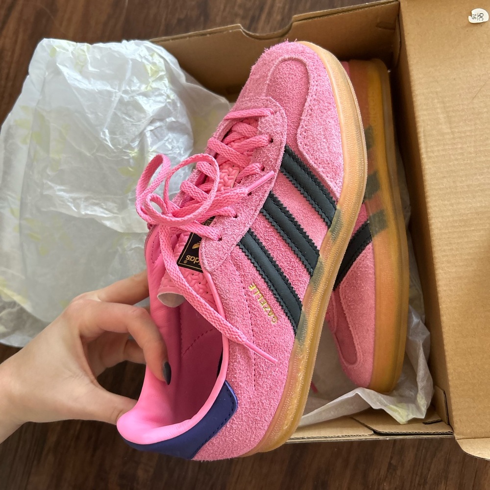 NWT Adidas Gazelle Indoor Shoe Women's Pink Bliss and Purple